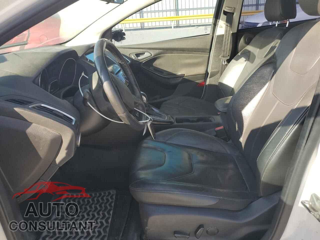 FORD FOCUS 2016 - 1FADP3J2XGL398752