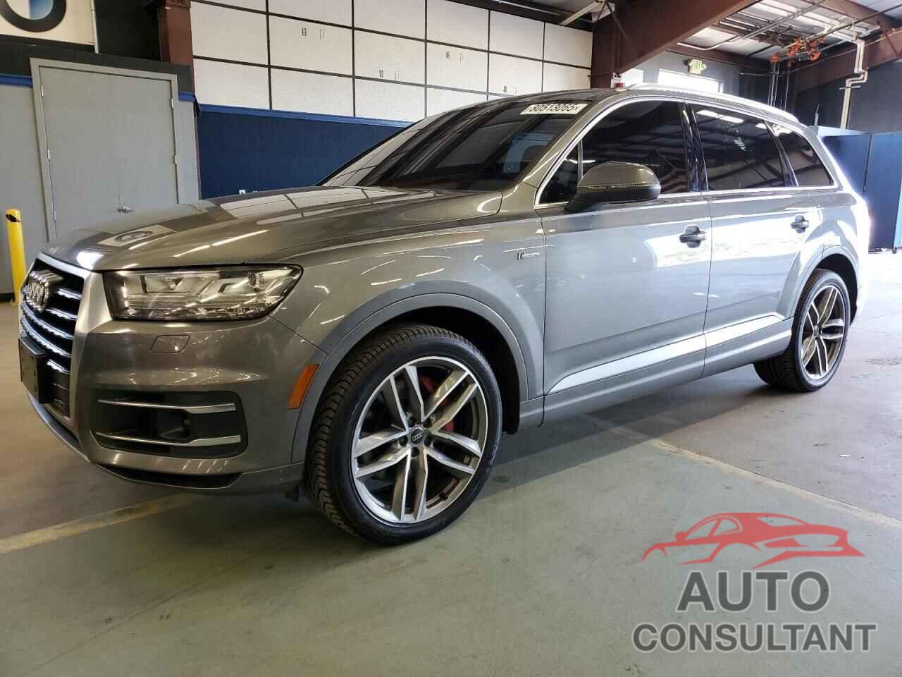 AUDI Q7 2017 - WA1VAAF70HD019143