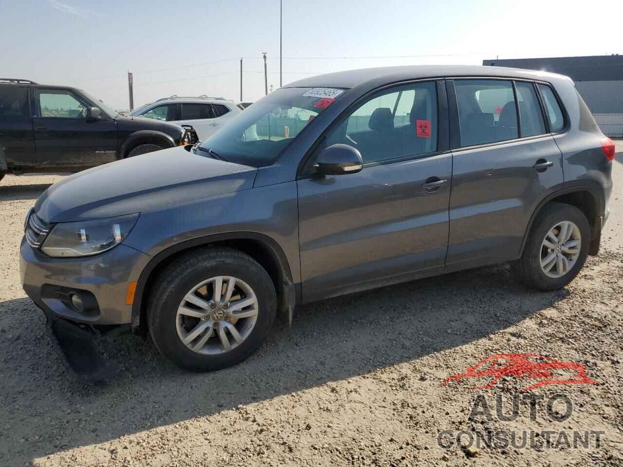 VOLKSWAGEN TIGUAN 2015 - WVGJV7AX8FW512309