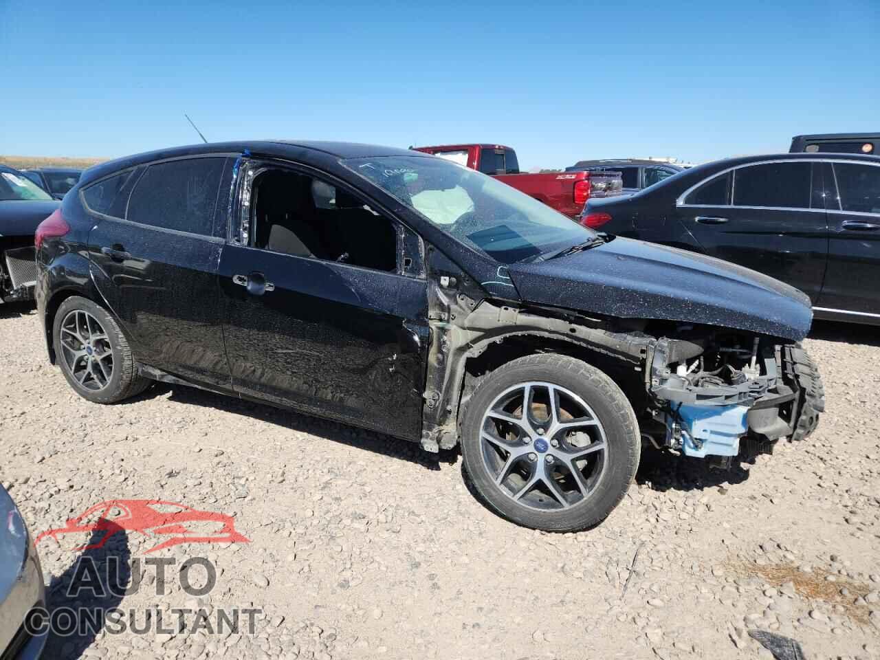 FORD FOCUS 2017 - 1FADP3M25HL299785