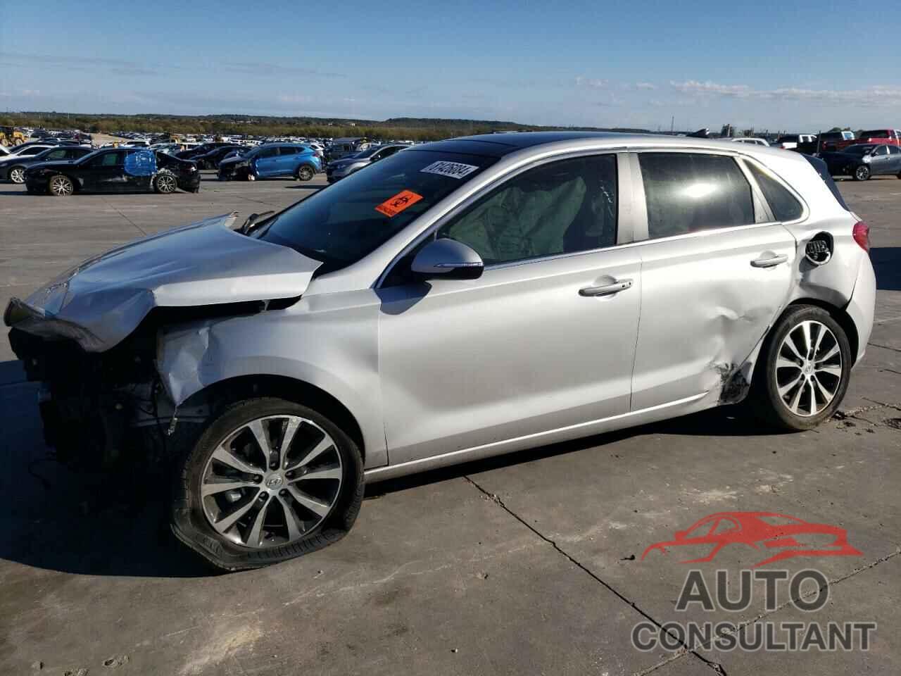 HYUNDAI ELANTRA 2018 - KMHH35LE3JU042294
