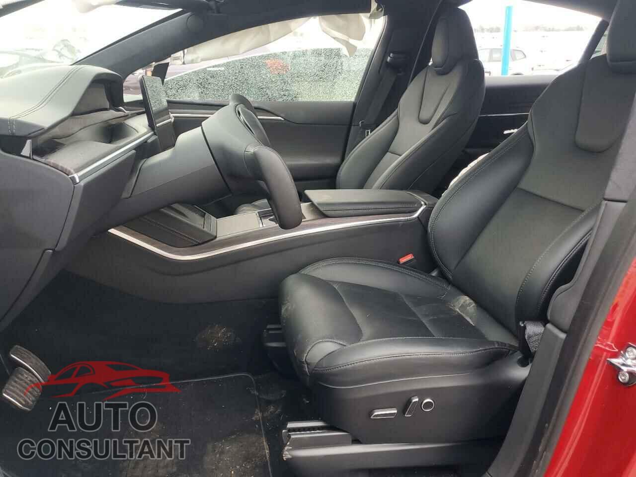 TESLA MODEL X 2024 - 7SAXCBE51RF441739