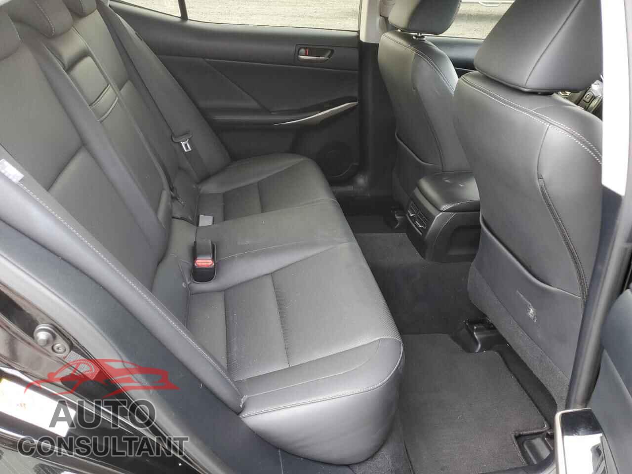 LEXUS IS 2017 - JTHCM1D20H5023228