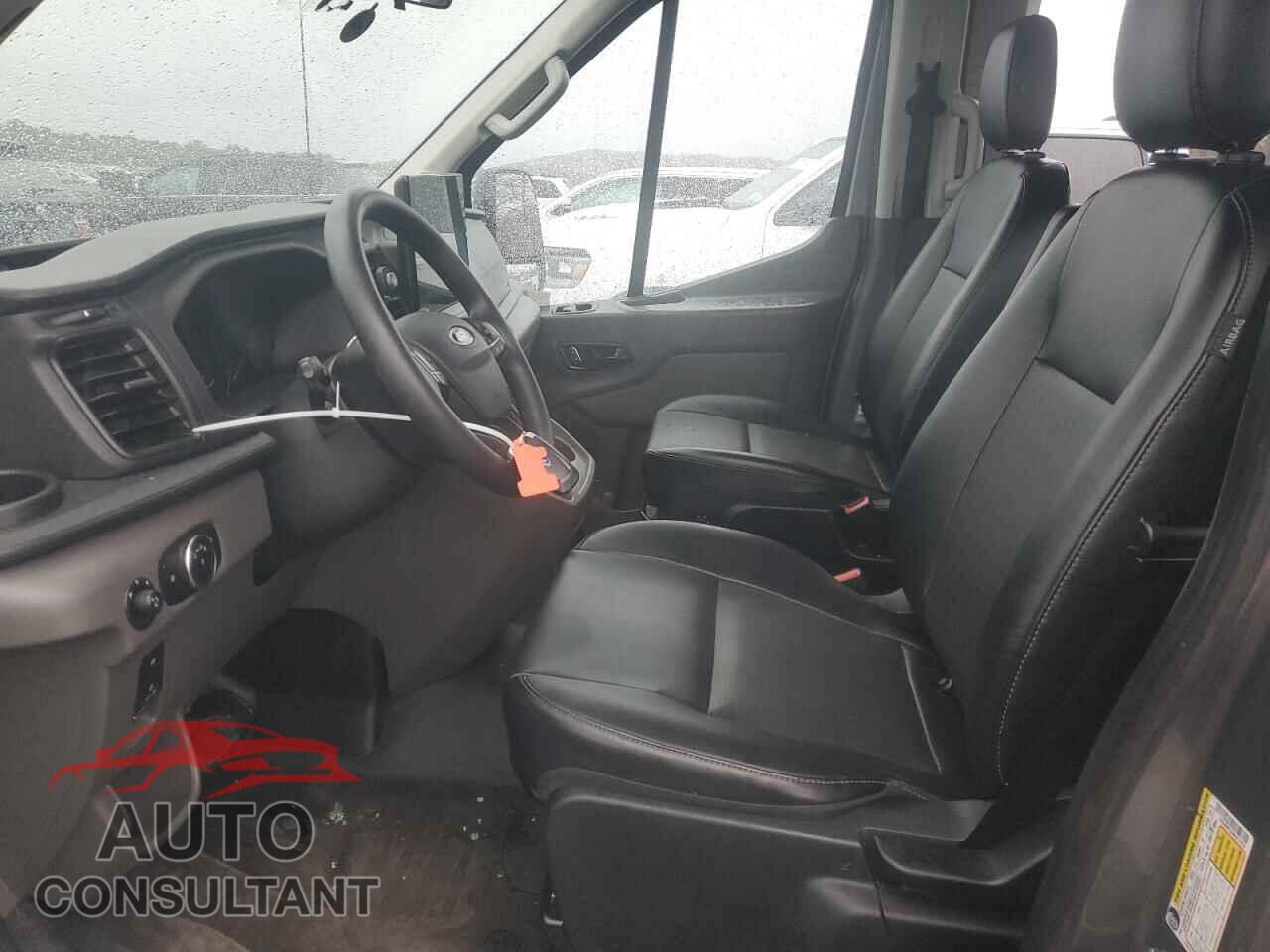 FORD ALL Models 2022 - 1FBAX9CG3NKA17033