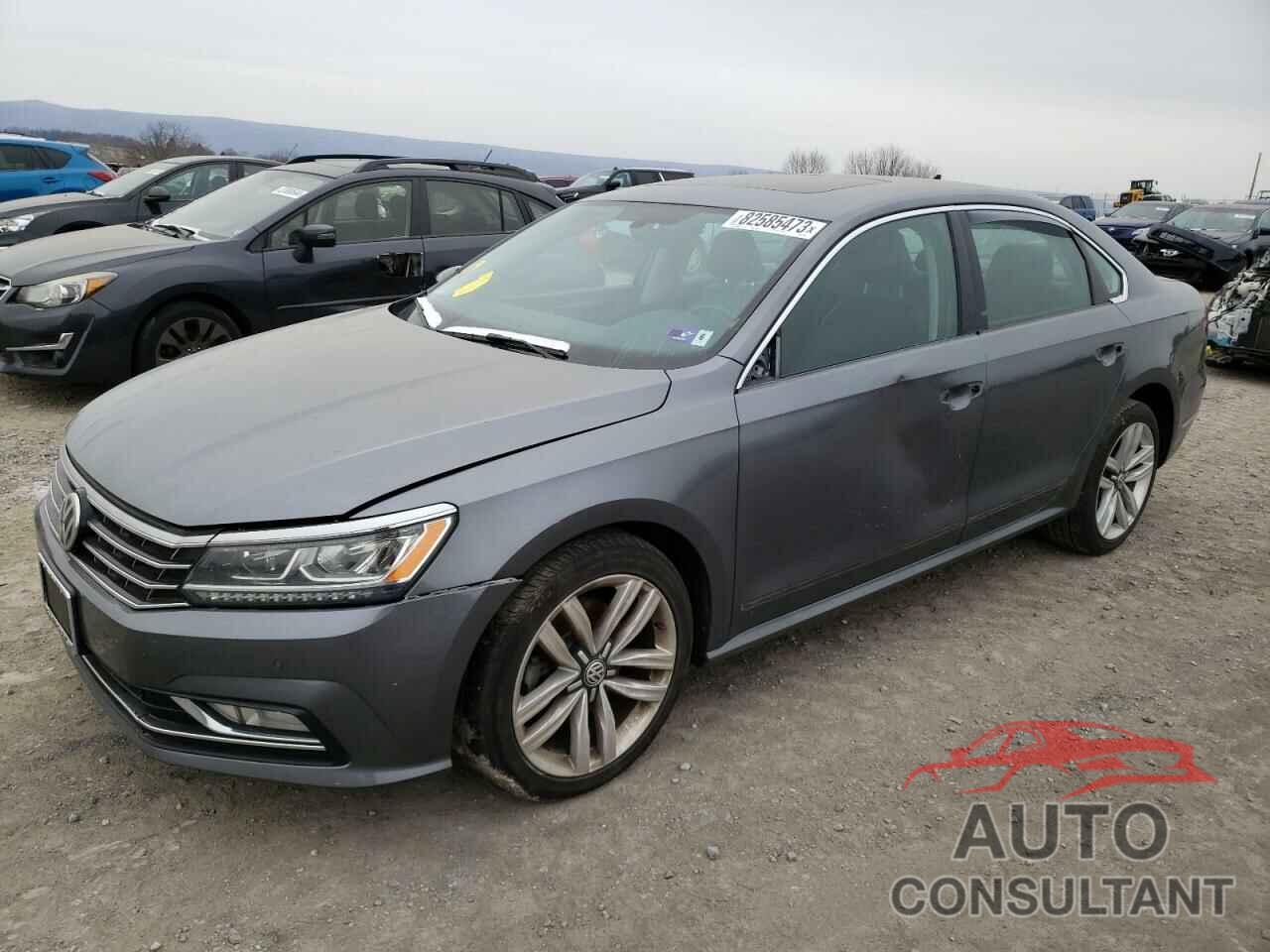 VOLKSWAGEN PASSAT 2017 - 1VWGT7A34HC024493