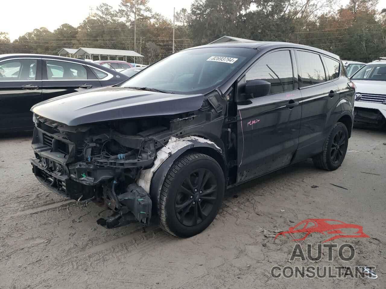 FORD ESCAPE 2018 - 1FMCU0F77JUD01148