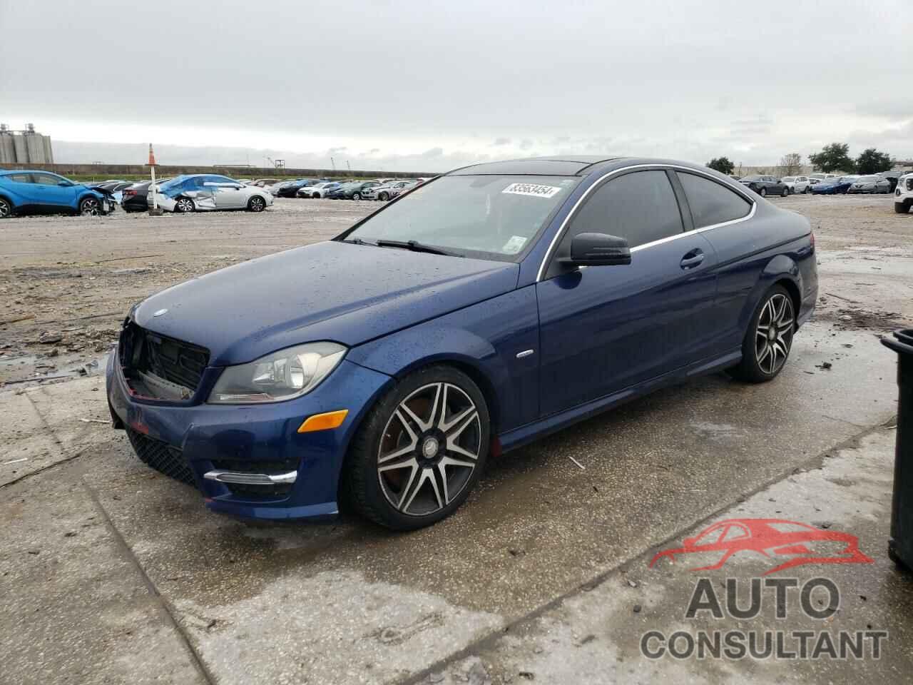 MERCEDES-BENZ C-CLASS 2015 - WDDGJ4HB1FG412071