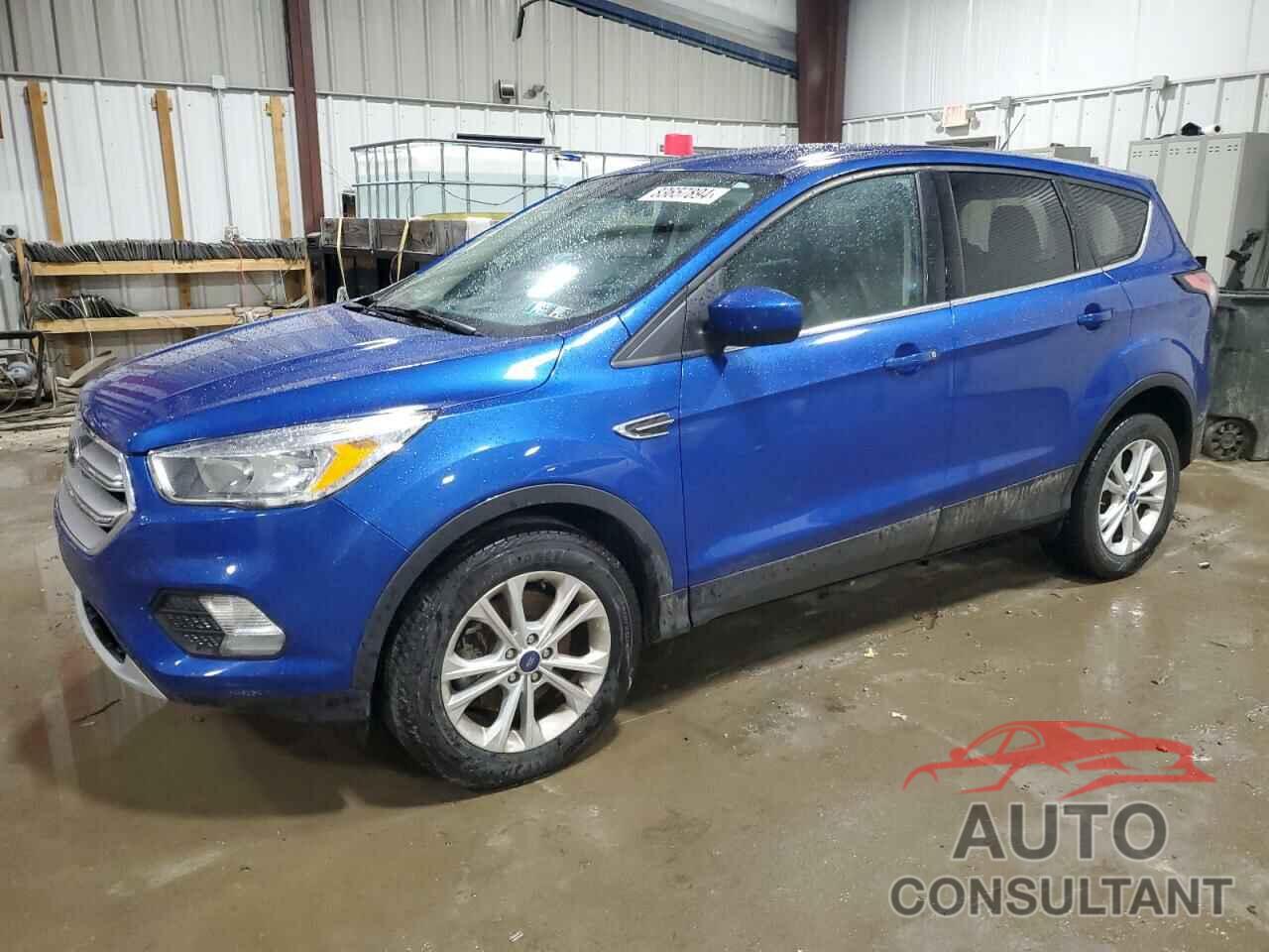 FORD ESCAPE 2017 - 1FMCU9GD2HUD90579