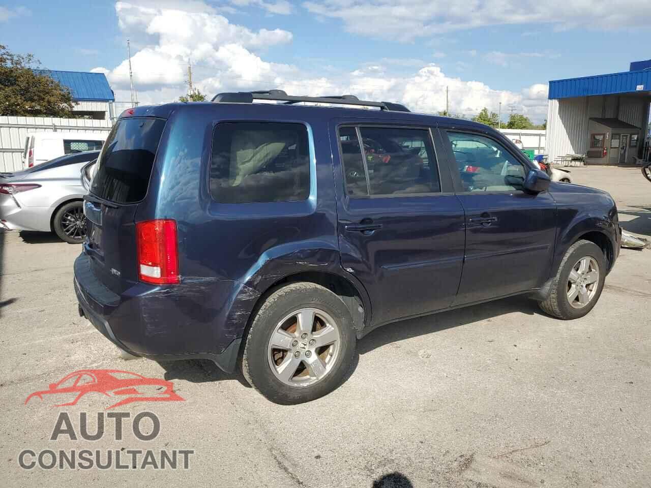 HONDA PILOT 2011 - 5FNYF4H64BB058604