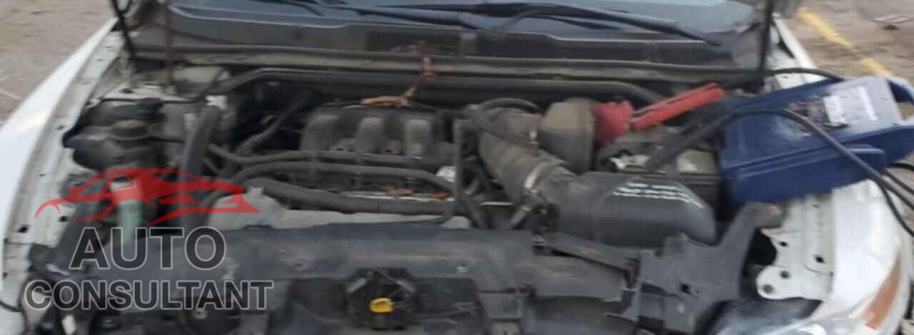 FORD TAURUS 2011 - 1FAHP2FW4BG163367