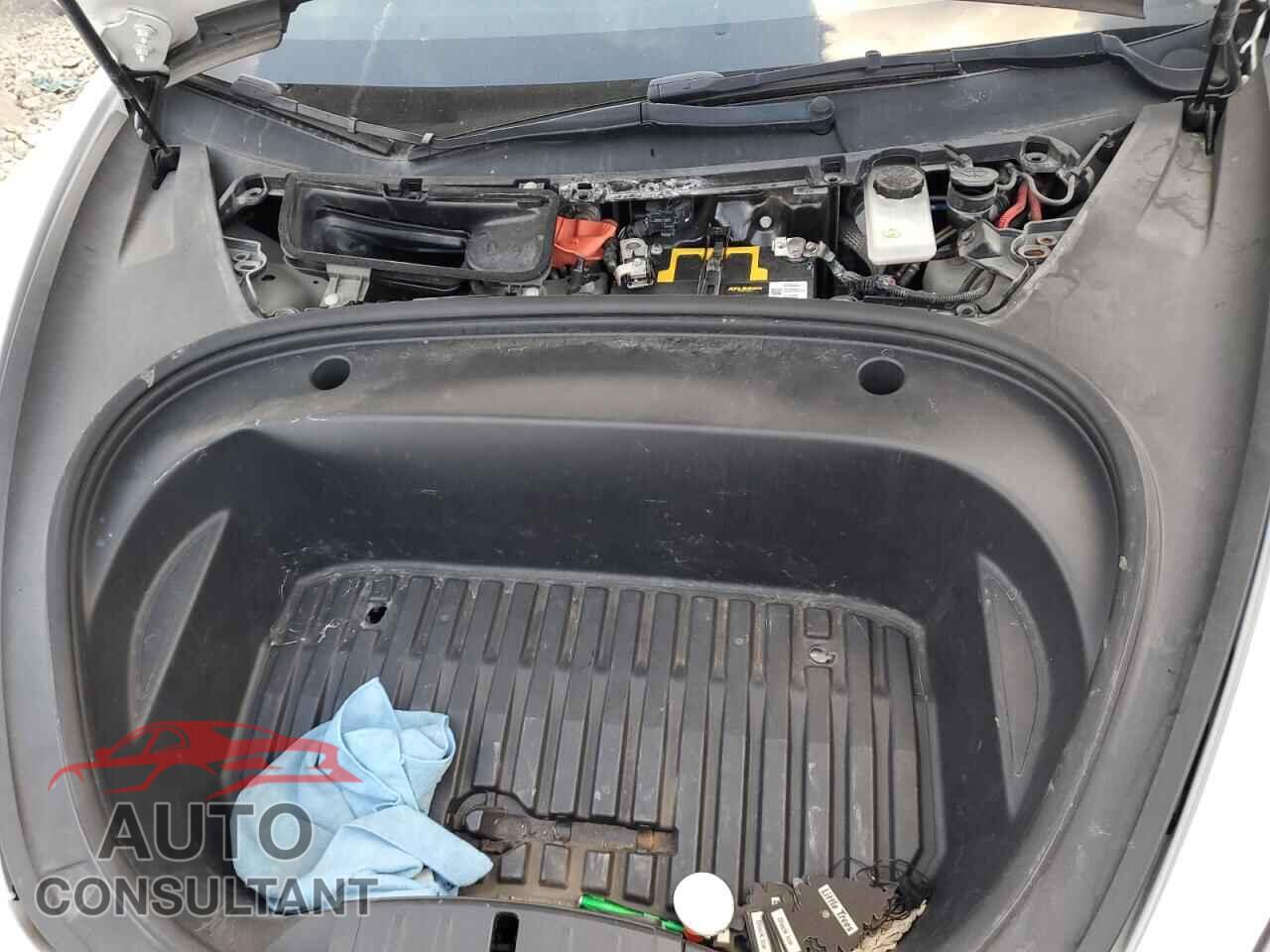TESLA MODEL 3 2021 - 5YJ3E1EA6MF093376