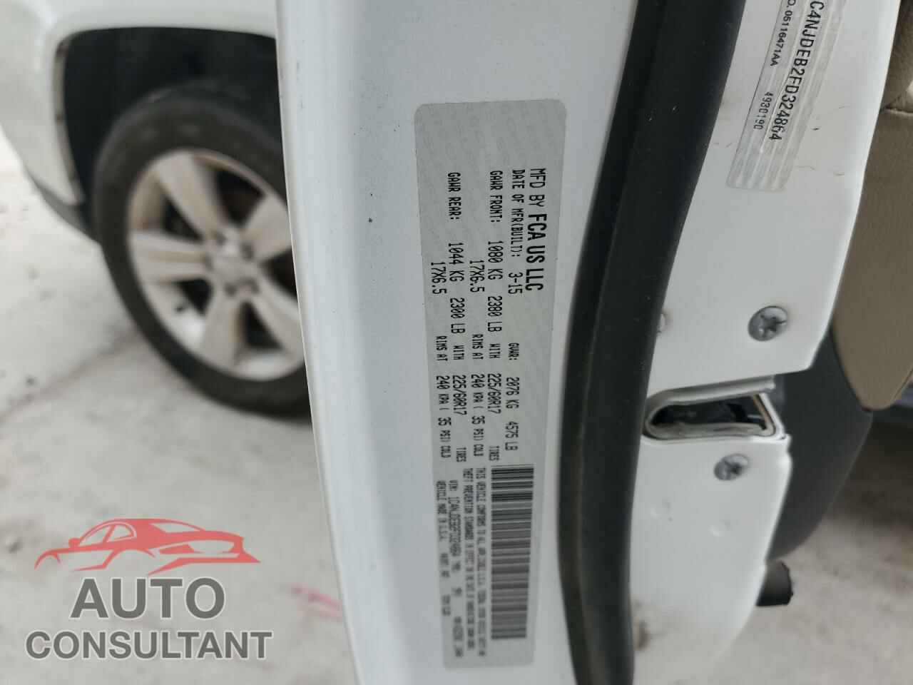 JEEP COMPASS 2015 - 1C4NJDEB2FD324864