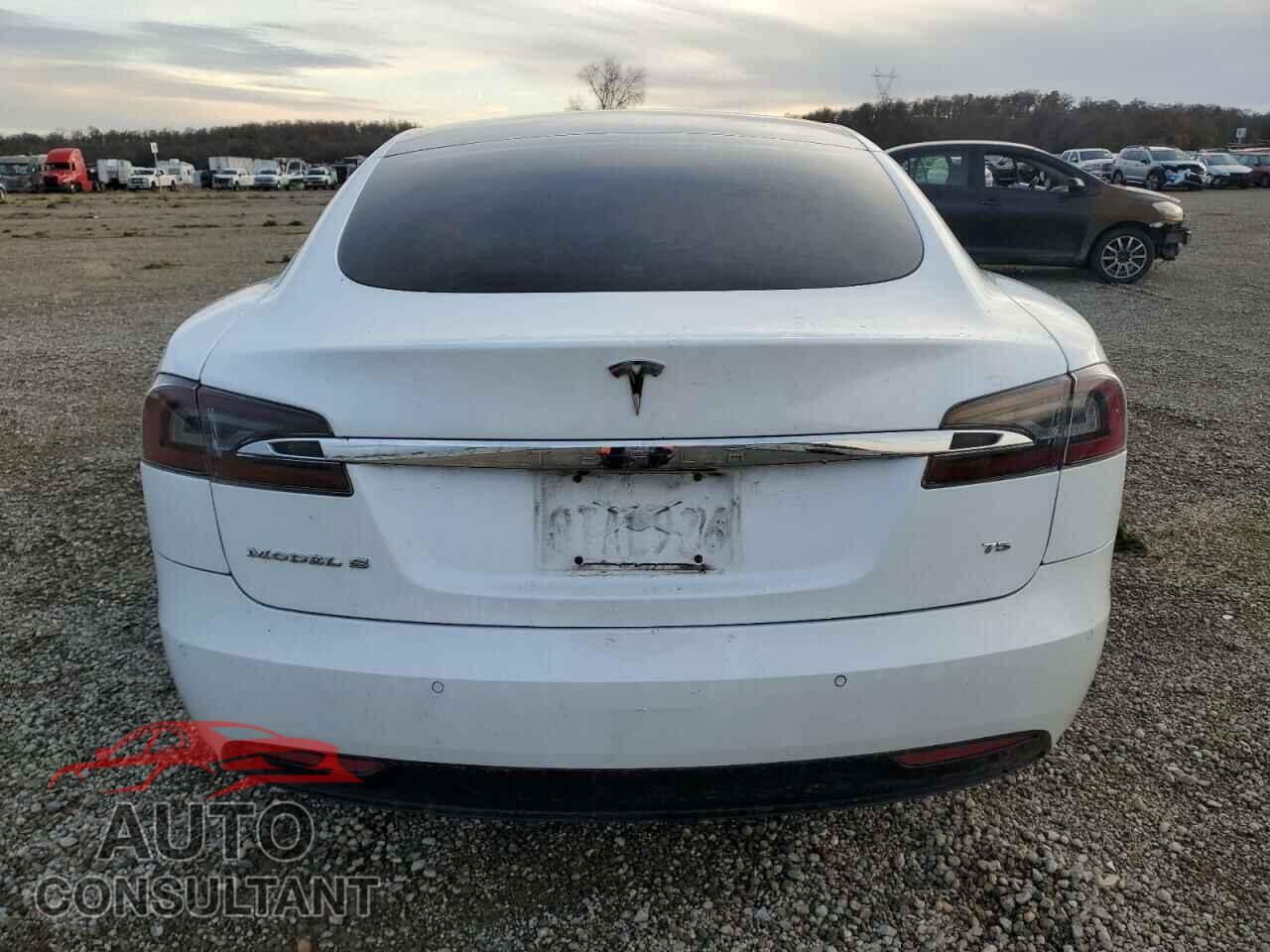 TESLA MODEL S 2017 - 5YJSA1E10HF202900