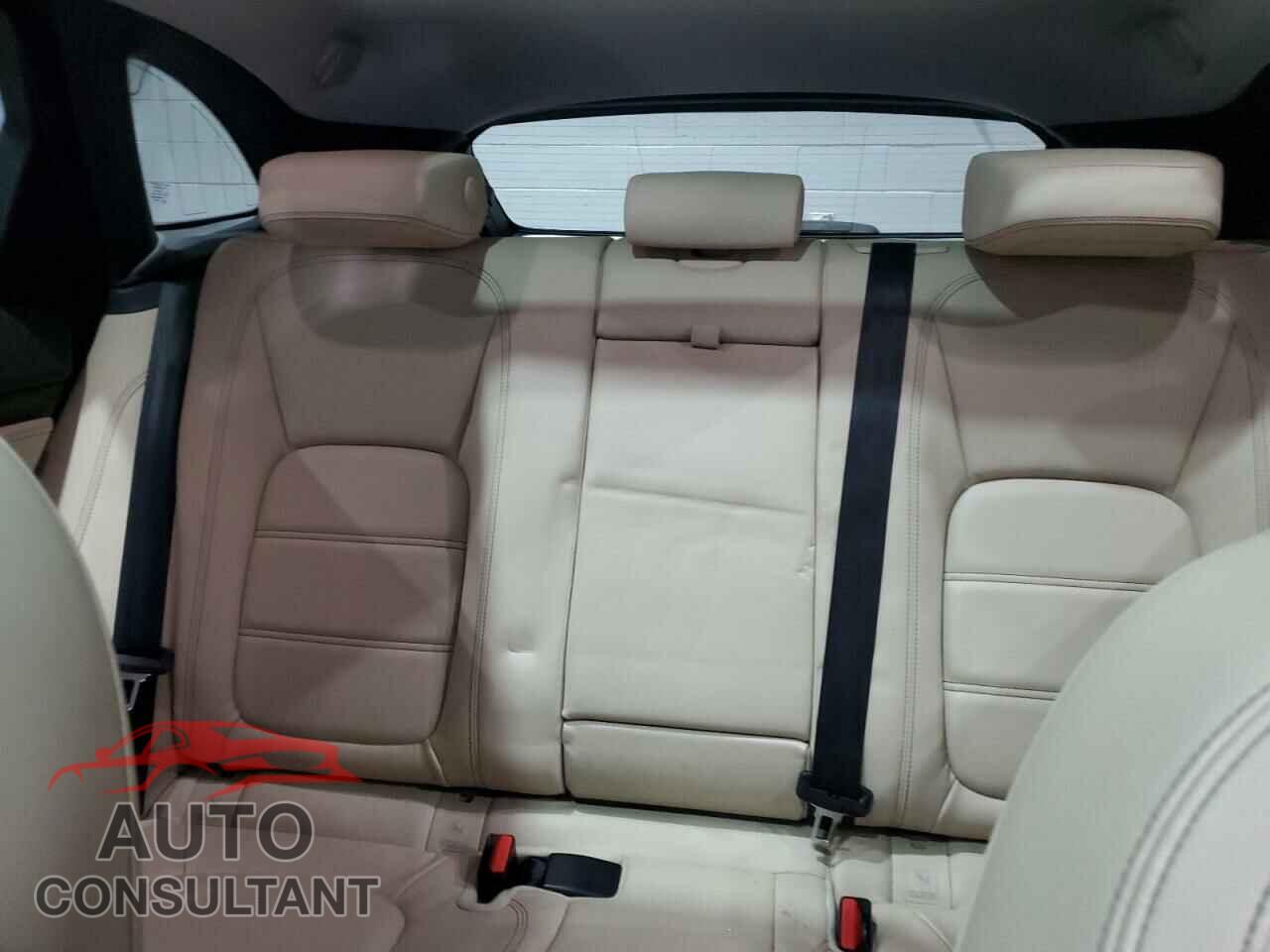 JAGUAR F-PACE 2017 - SADCK2BV0HA067459