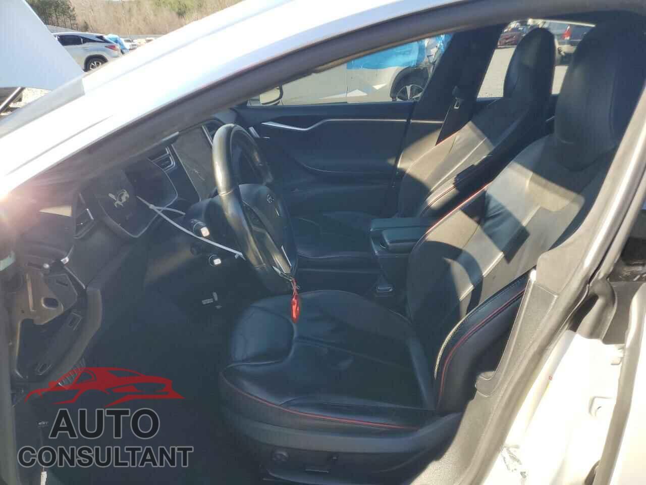 TESLA MODEL S 2015 - 5YJSA1H13FFP69112