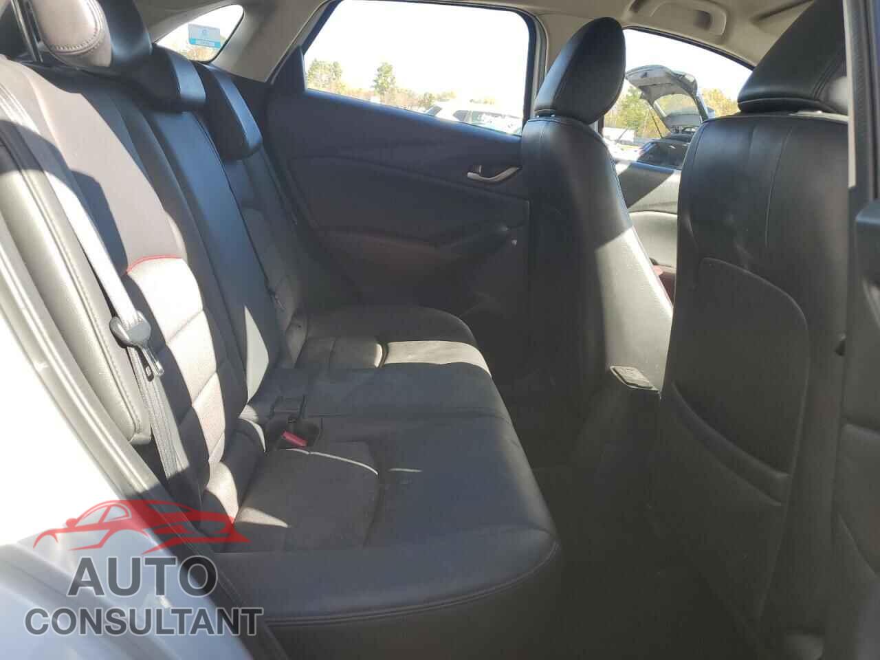 MAZDA CX-3 2017 - JM1DKFC76H0149662