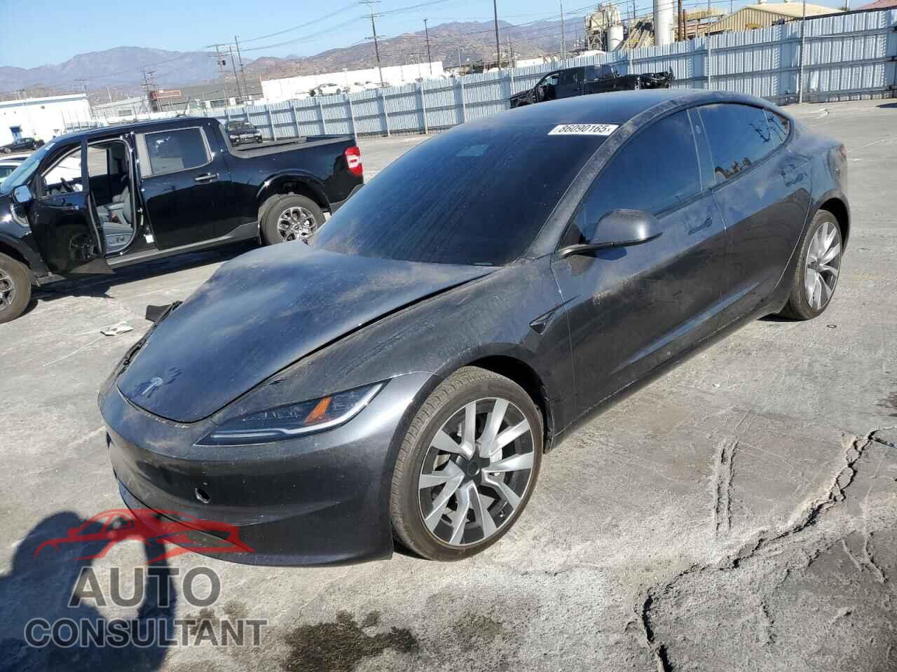 TESLA MODEL 3 2024 - 5YJ3E1EAXRF738585