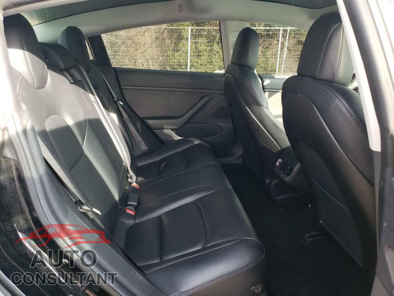 TESLA MODEL 3 2019 - 5YJ3E1EB0KF417993