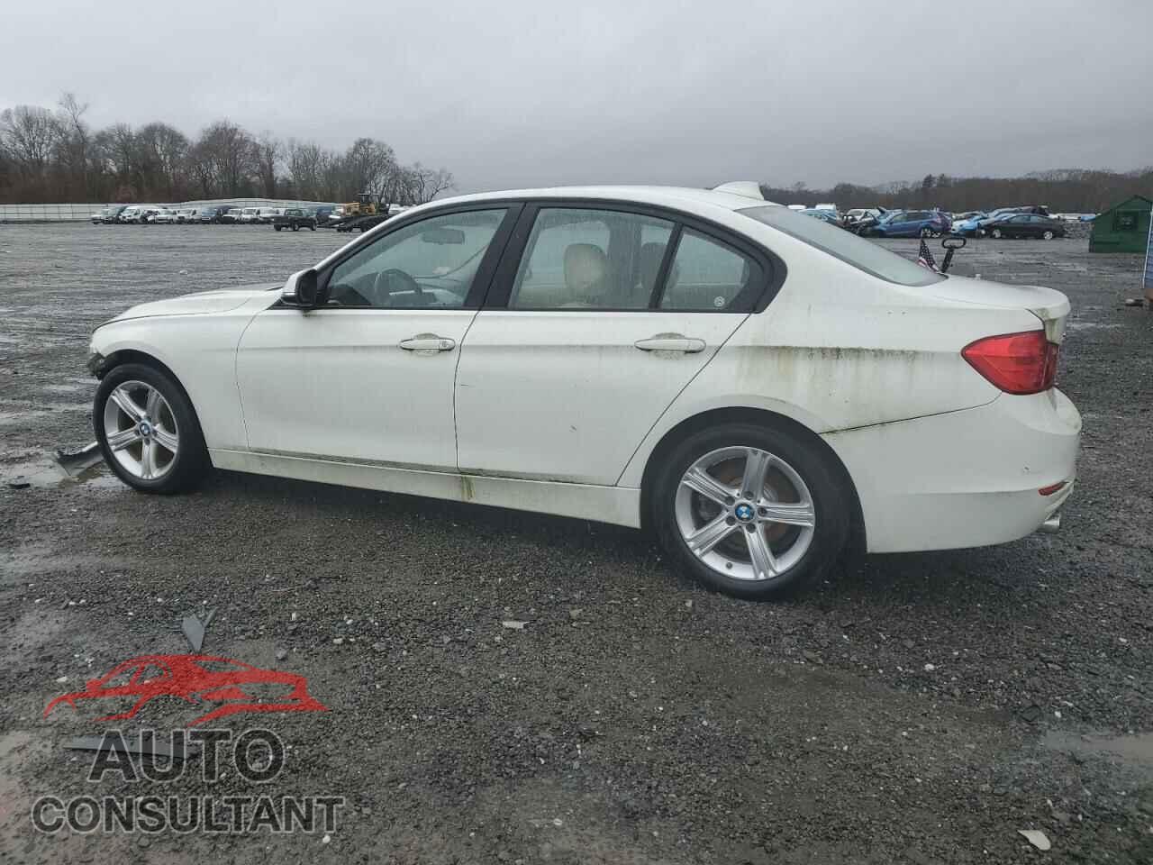 BMW 3 SERIES 2013 - WBA3B5C58DF595000