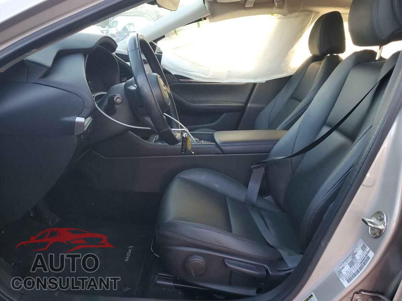 MAZDA 3 2023 - 3MZBPABM4PM375047