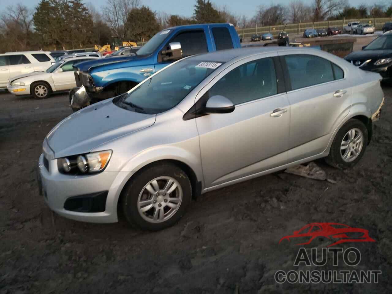 CHEVROLET SONIC 2016 - 1G1JC5SH9G4176469