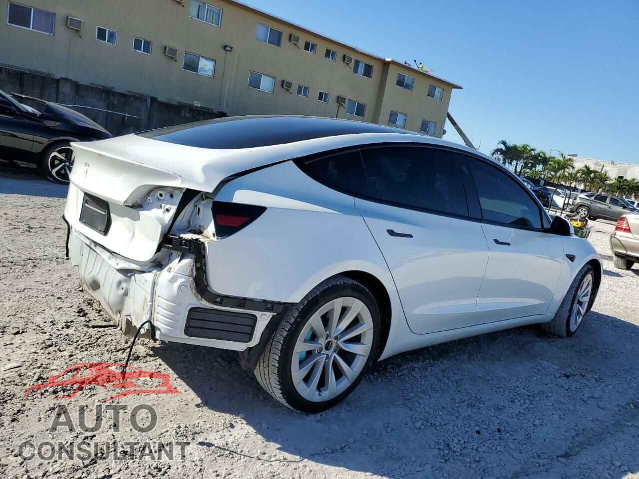 TESLA MODEL 3 2021 - 5YJ3E1EA7MF098604