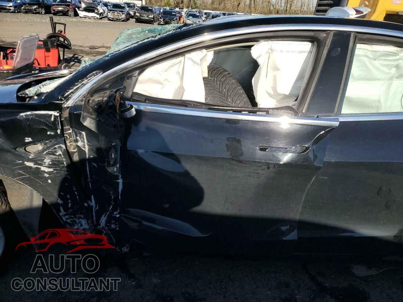 TESLA MODEL 3 2018 - 5YJ3E1EB4JF184814