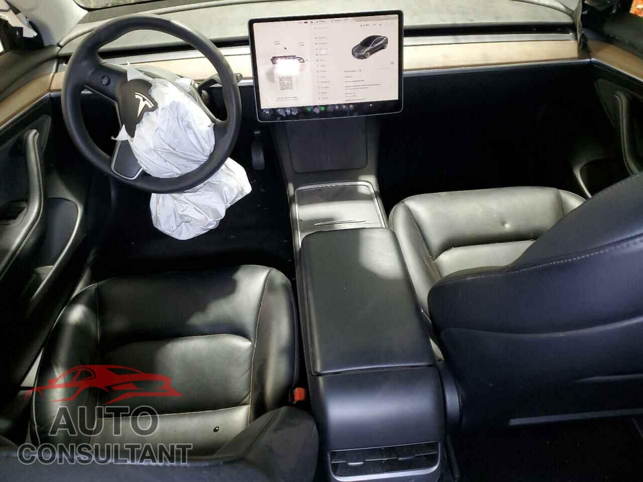 TESLA MODEL 3 2022 - 5YJ3E1EA8NF371759