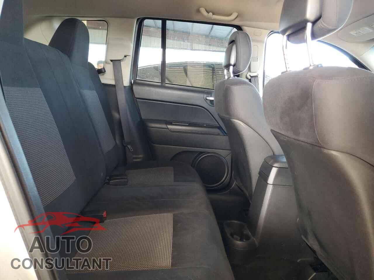 JEEP COMPASS 2012 - 1C4NJCBA8CD661170