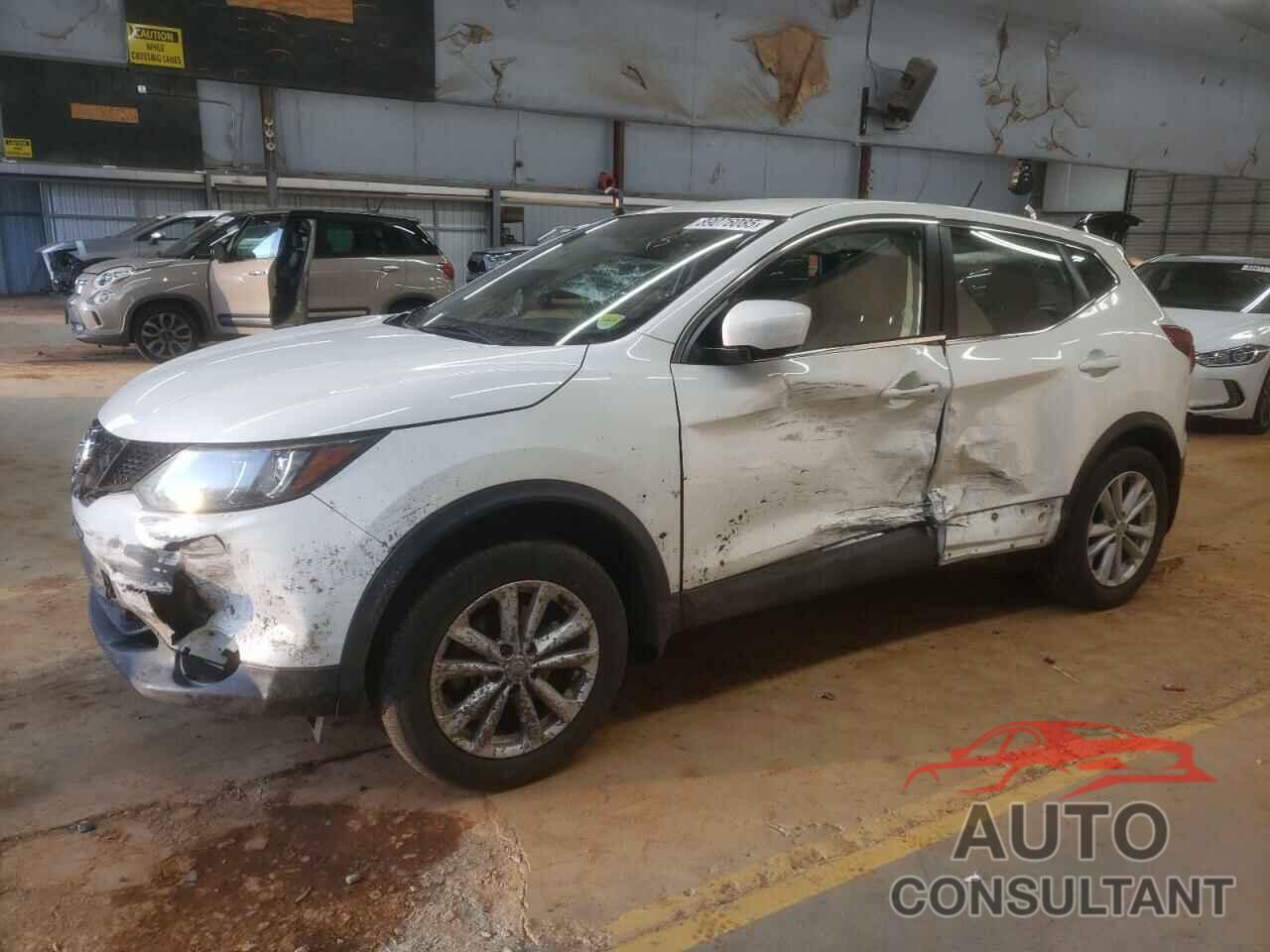 NISSAN ROGUE 2017 - JN1BJ1CP2HW024381
