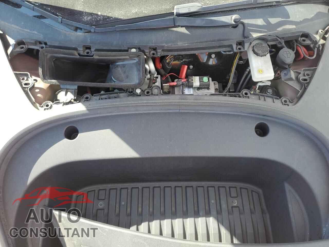 TESLA MODEL 3 2022 - 5YJ3E1EA4NF371872