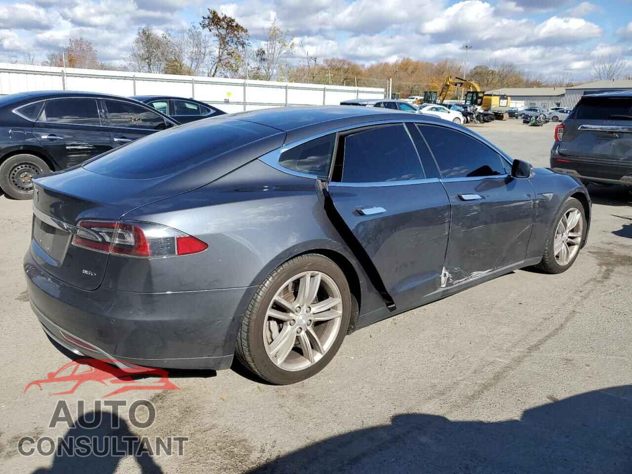 TESLA MODEL S 2015 - 5YJSA1H29FF081284