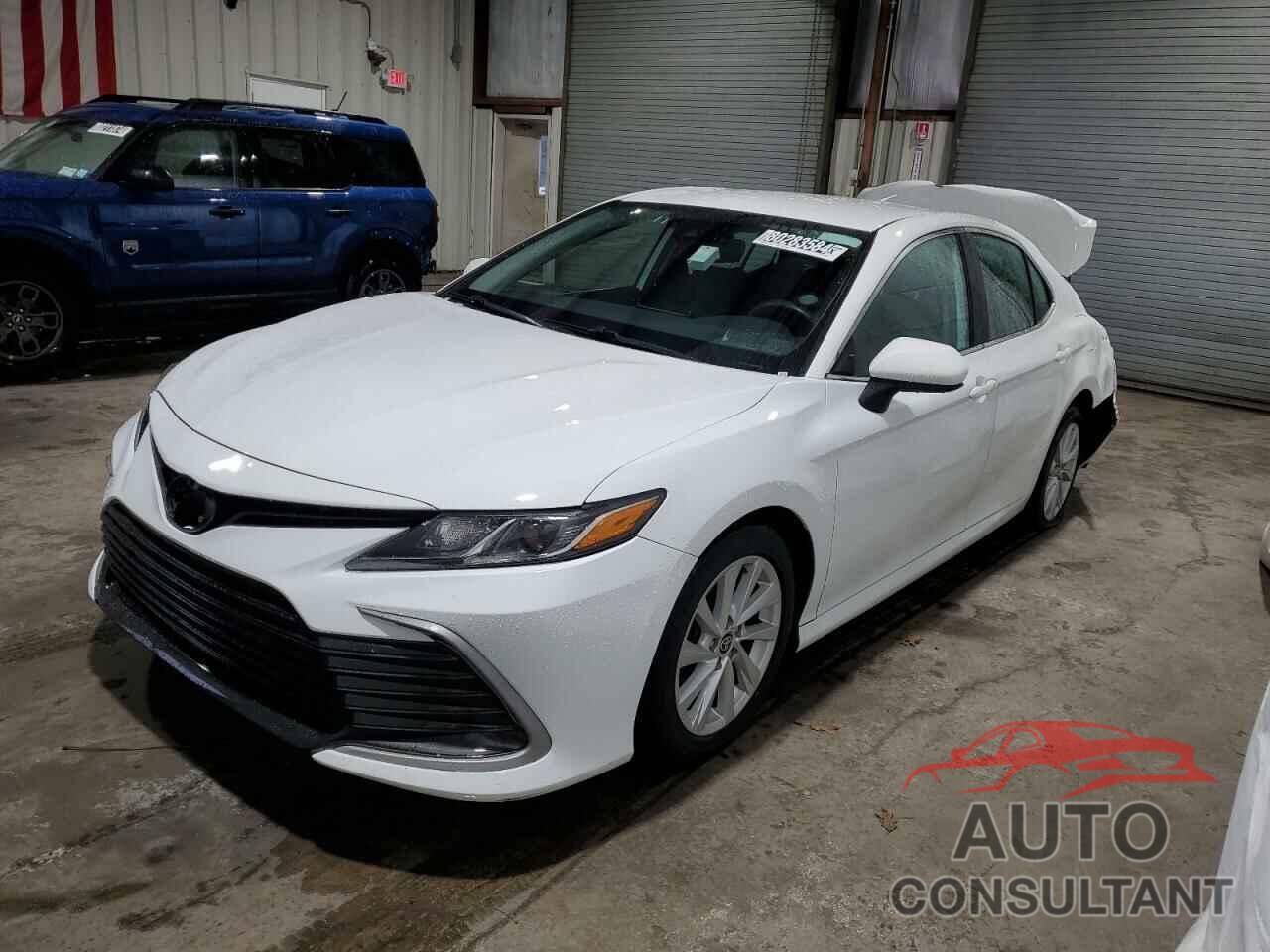 TOYOTA CAMRY 2021 - 4T1C11AK3MU467858