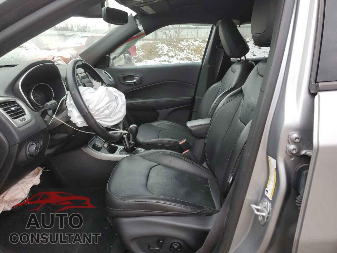 JEEP COMPASS 2020 - 3C4NJDCB2LT149685