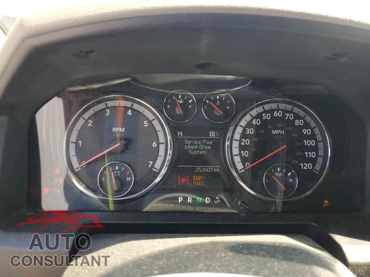 DODGE RAM 1500 2012 - 1C6RD7LT8CS215250