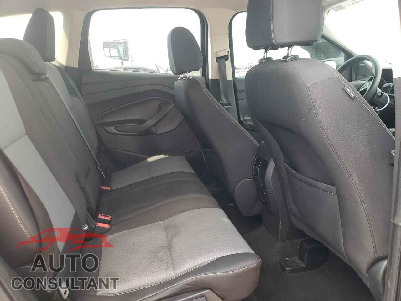 FORD ESCAPE 2017 - 1FMCU9GD1HUE06397