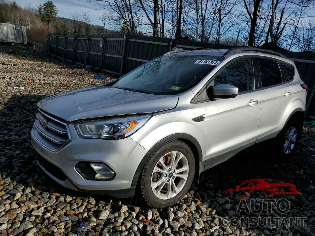 FORD ESCAPE 2017 - 1FMCU9GD3HUD70910