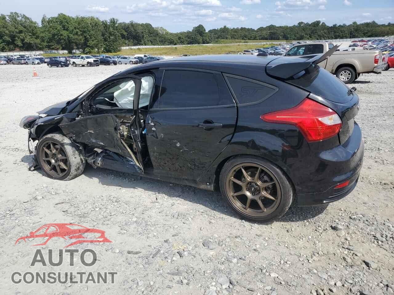 FORD FOCUS 2014 - 1FADP3L97EL378322