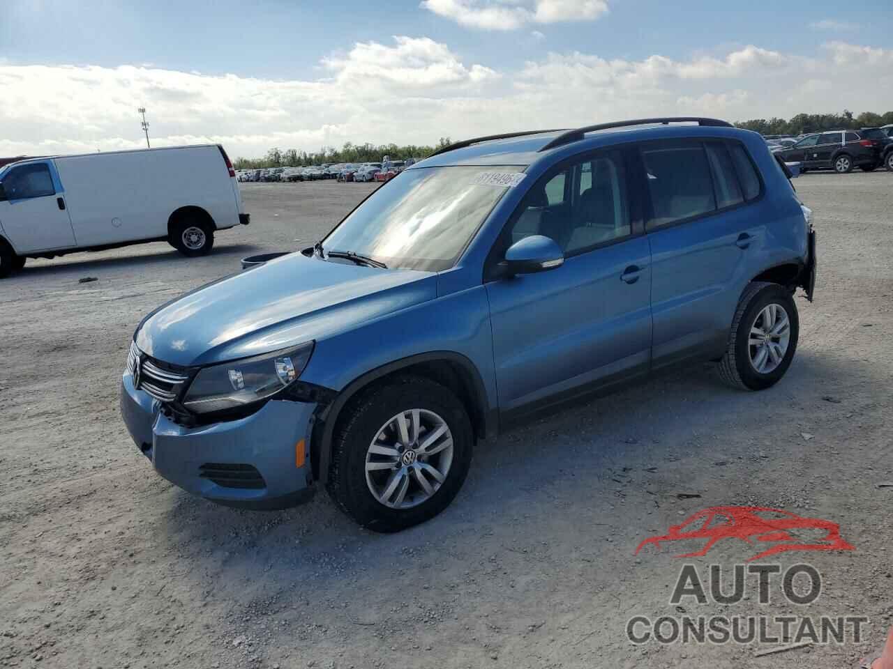 VOLKSWAGEN TIGUAN 2017 - WVGAV7AX8HK040610