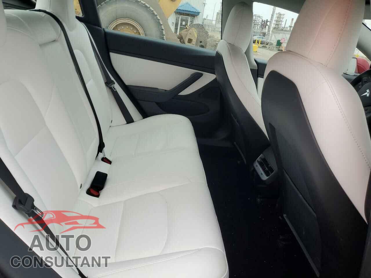 TESLA MODEL 3 2020 - 5YJ3E1EB8LF720313