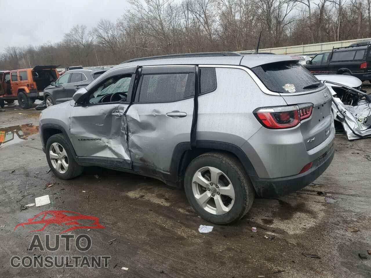 JEEP COMPASS 2018 - 3C4NJDBB8JT480124