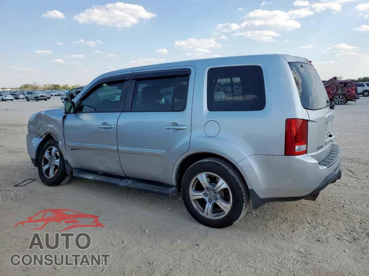 HONDA PILOT 2015 - 5FNYF3H52FB034194