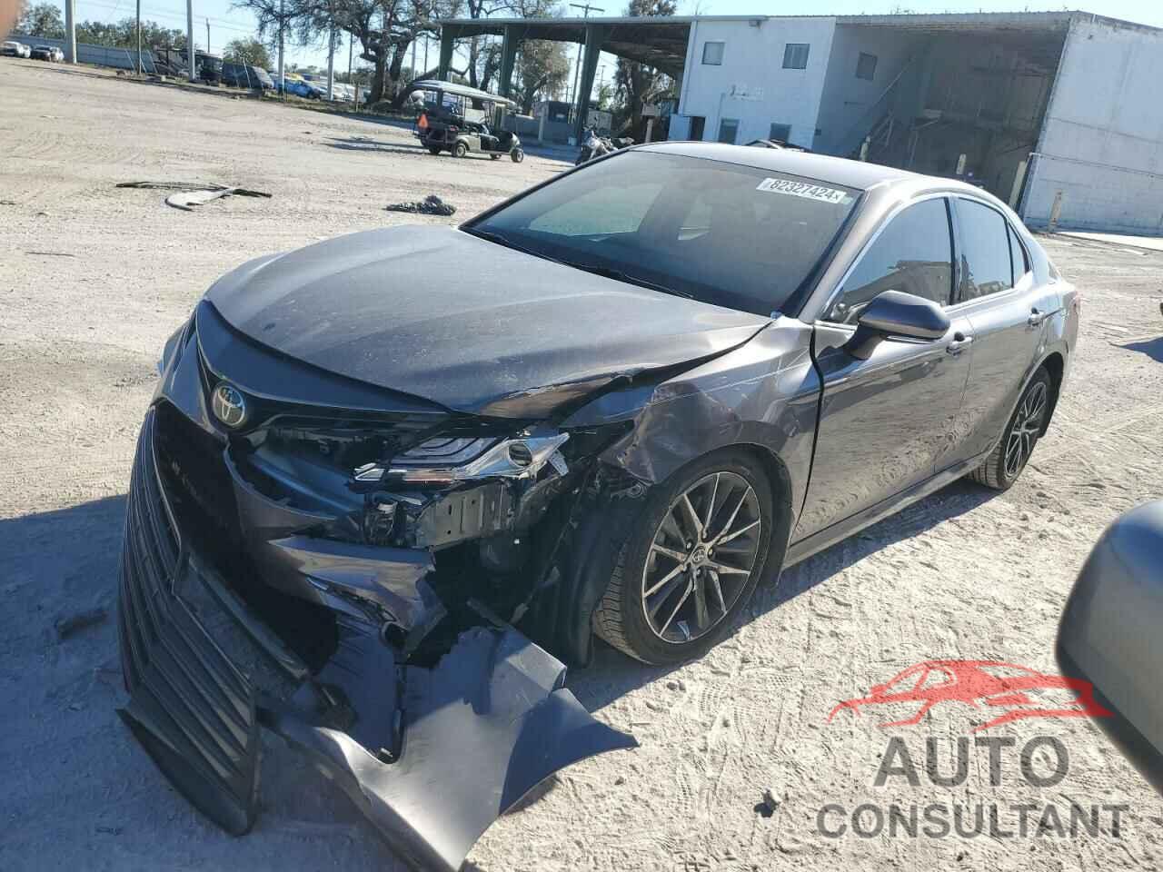 TOYOTA CAMRY 2023 - 4T1F11AKXPU084100
