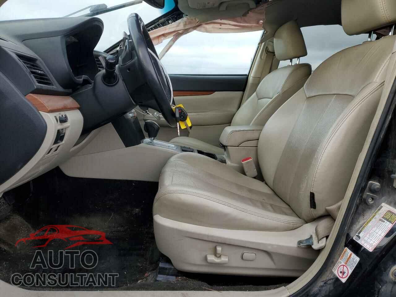 SUBARU OUTBACK 2013 - 4S4BRBLC7D3207680