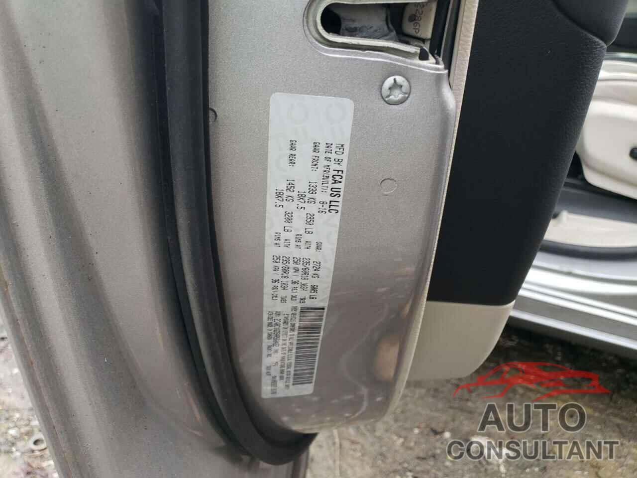 CHRYSLER PACIFICA 2017 - 2C4RC1GG5HR560492