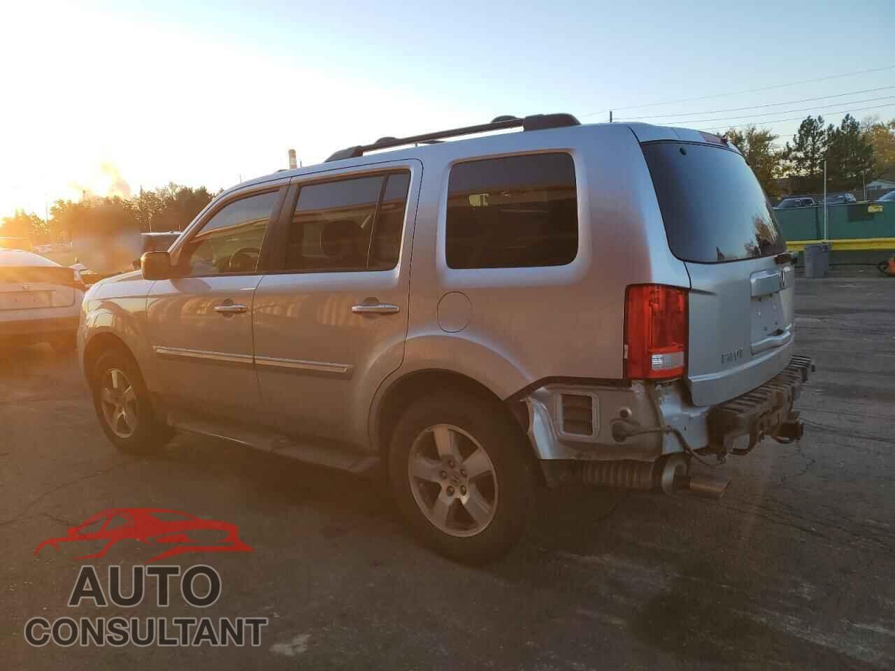 HONDA PILOT 2011 - 5FNYF4H5XBB080274
