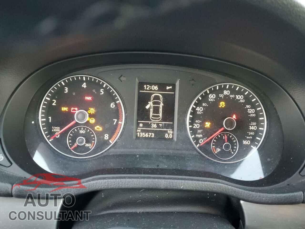 VOLKSWAGEN PASSAT 2015 - 1VWBS7A30FC044265
