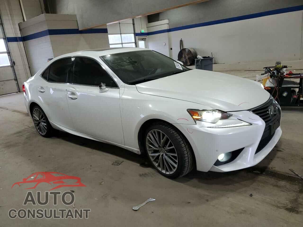 LEXUS IS 2015 - JTHBF1D27F5047142