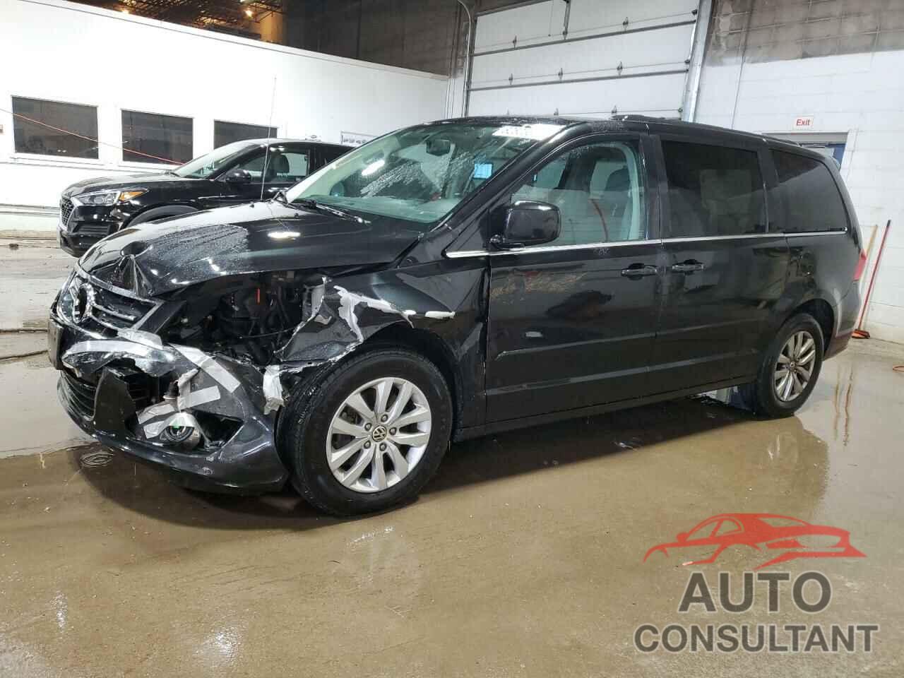 VOLKSWAGEN ROUTAN 2013 - 2C4RVABG9DR724774