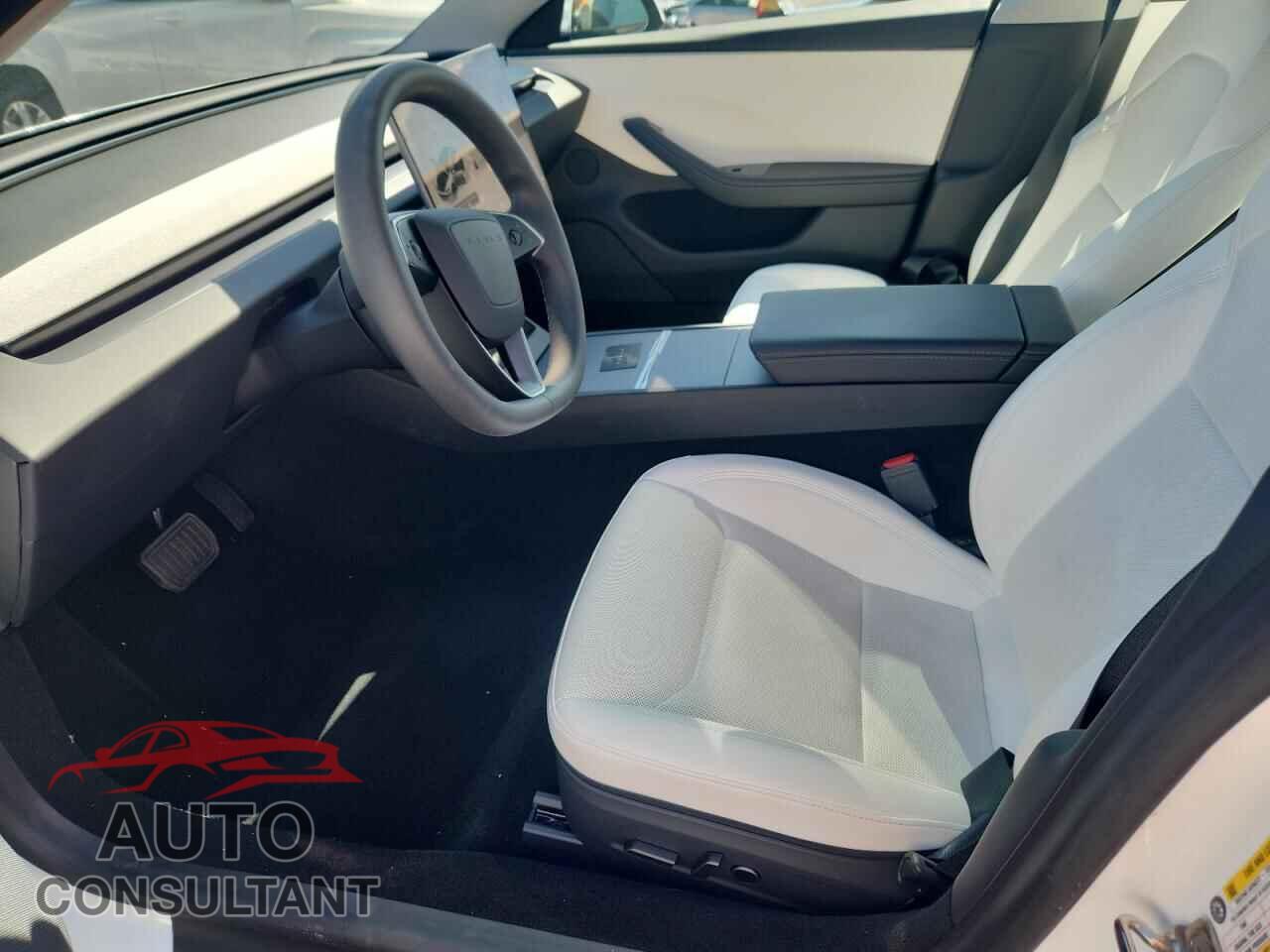 TESLA MODEL 3 2024 - 5YJ3E1EB2RF793394